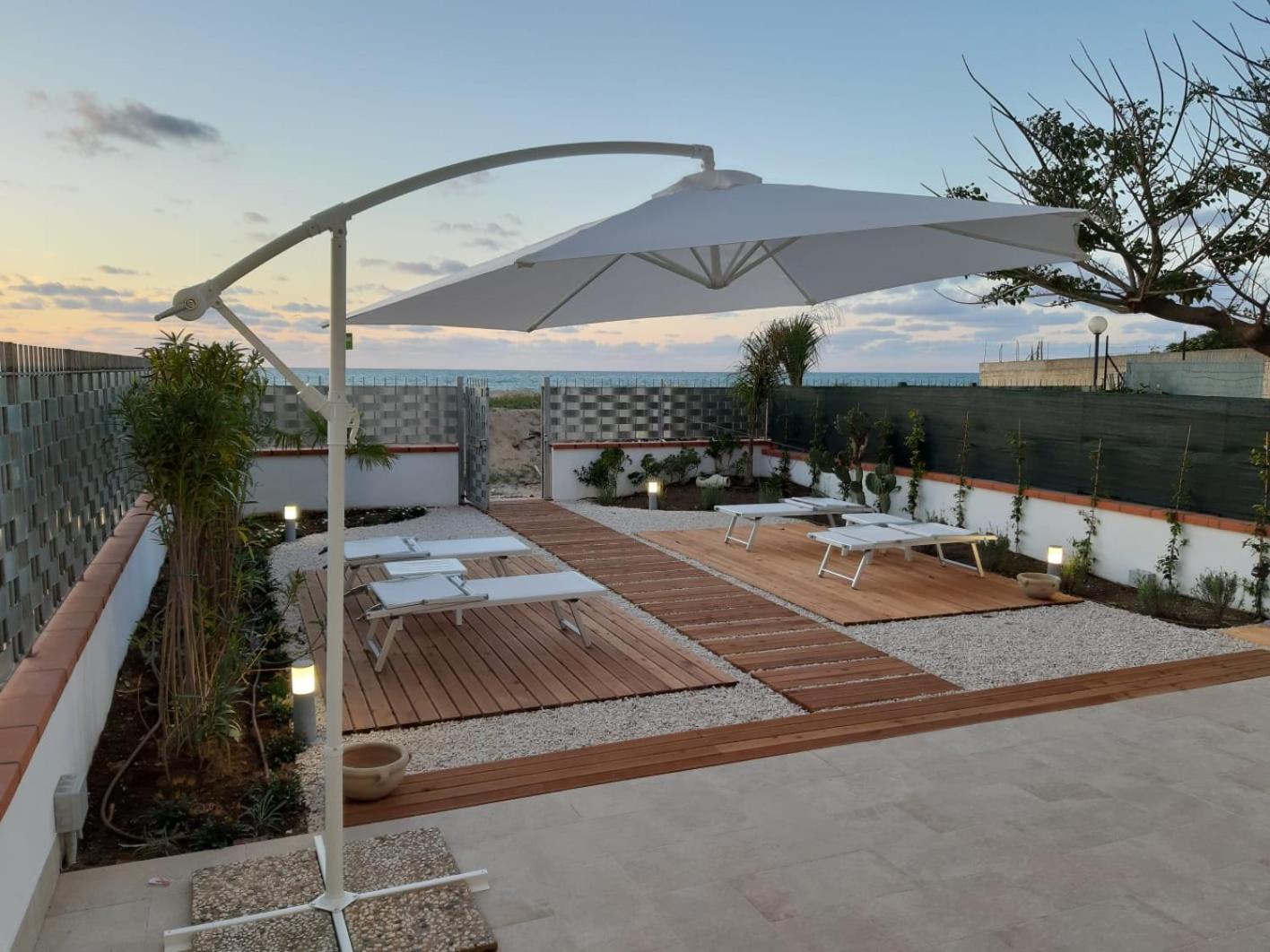 Doride Appartamento Sulla Spiaggia Balestrate Εξωτερικό φωτογραφία